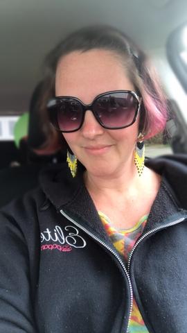 HOT hot seed bead earrings!!