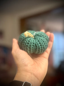 Knit pumpkin, tiny